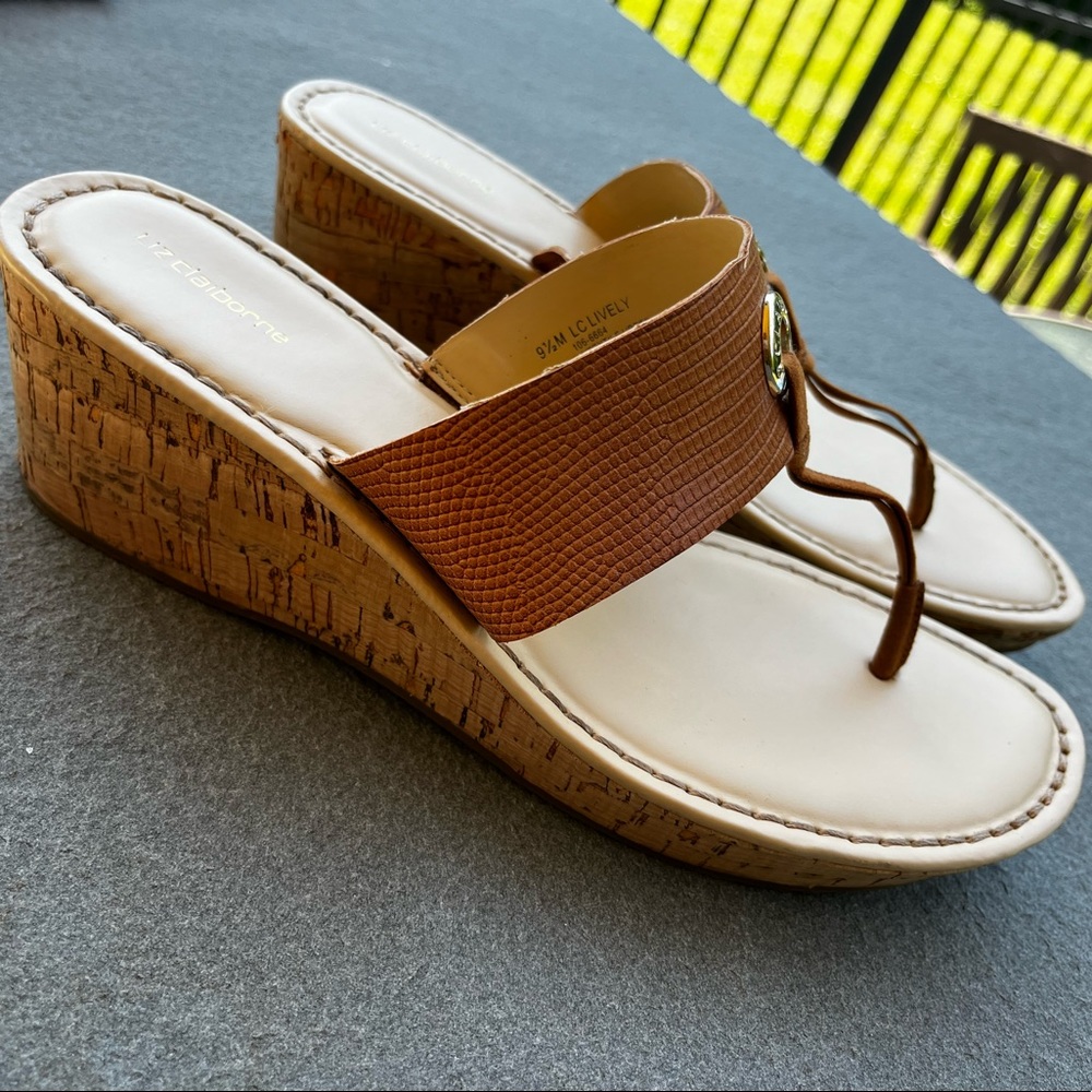 Liz Claiborne wedge sandal size 9 1/2